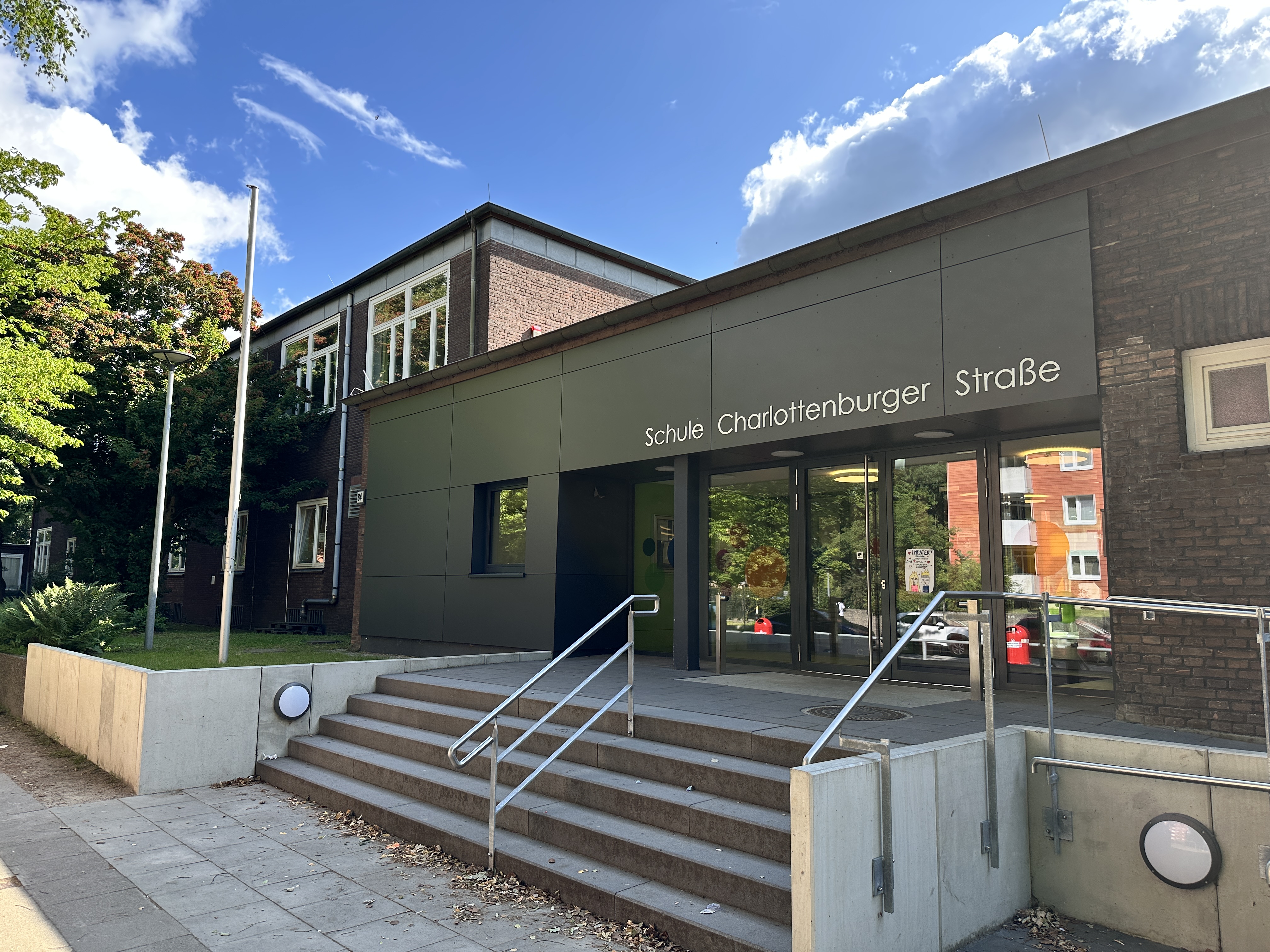 Schule Charlottenburger Straße